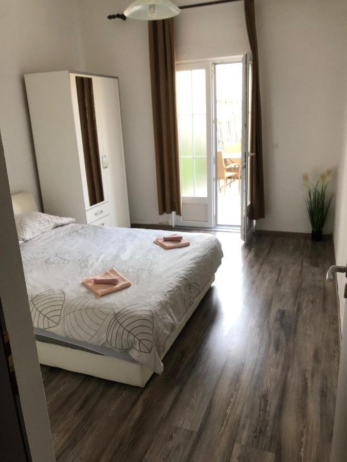 Apartment Goreta Trogir Eksteriør billede