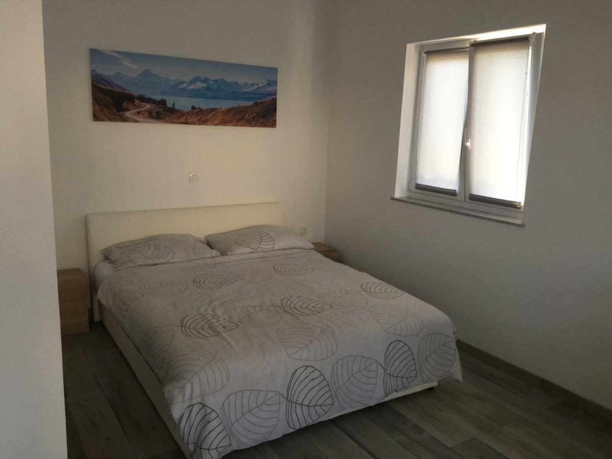 Apartment Goreta Trogir Eksteriør billede